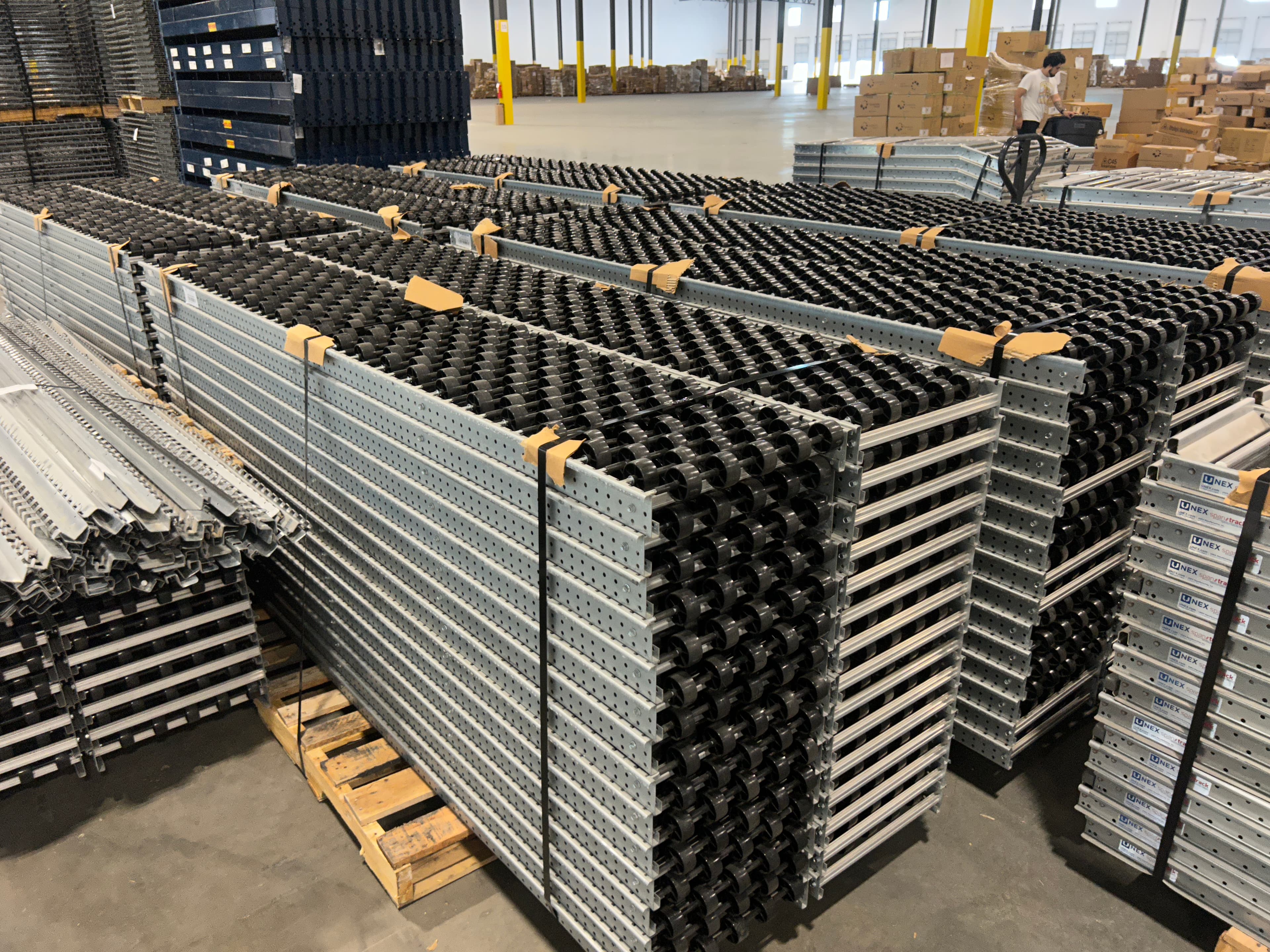 Carton Flow - 90" x 16"